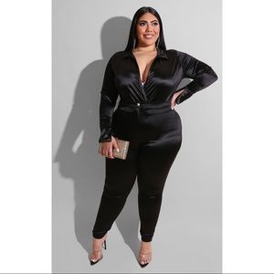 CURVY NIGHT AT THE ROXBURY SET BLACK